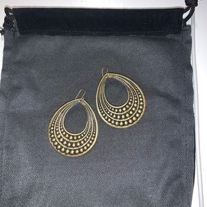 ✰ Oval Hoops